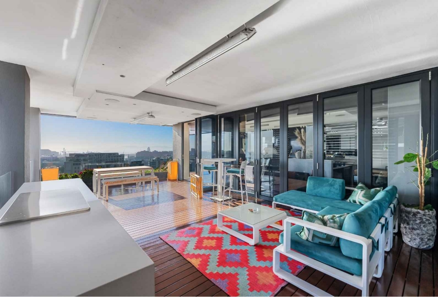 3 Bedroom Property for Sale in Green Point Western Cape